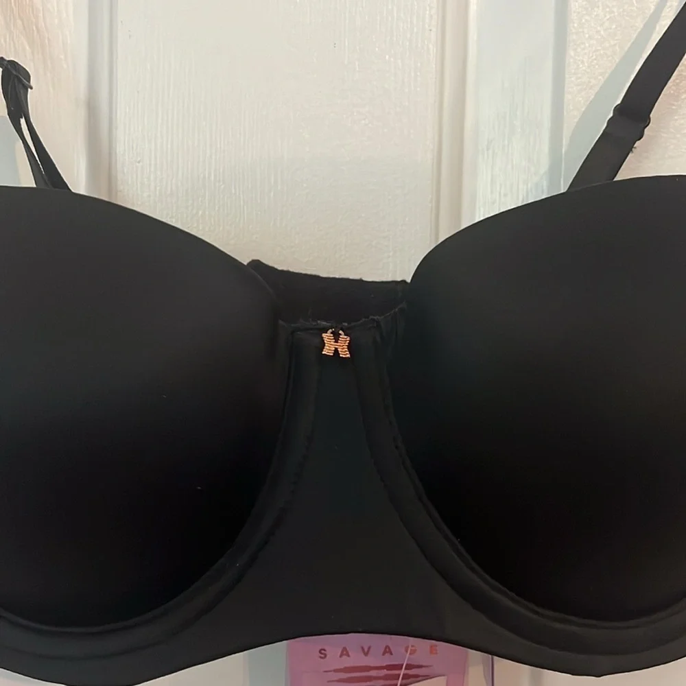 NWT Savage X Fenty by Rihanna‎ | Core Microfiber Bra Removable Straps Black 32D